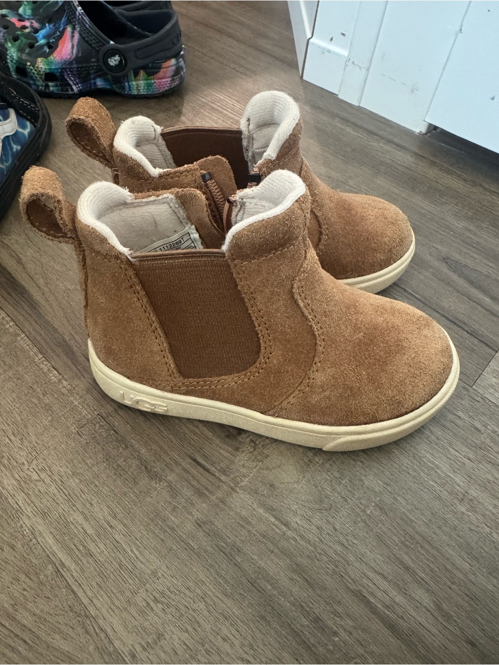 UGG Kids Brown Suede Pull-On Chelsea Boots